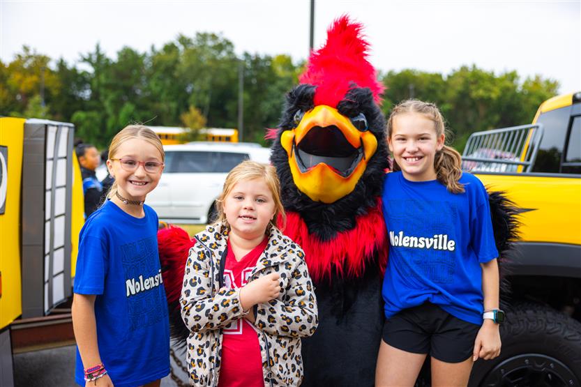 Schools celebrate homecomings